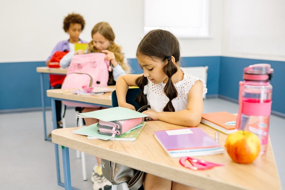 Kinderen werken zelfstandig in klaslokaal
