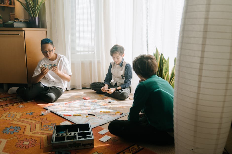 Kinderen spelen bordspel samen