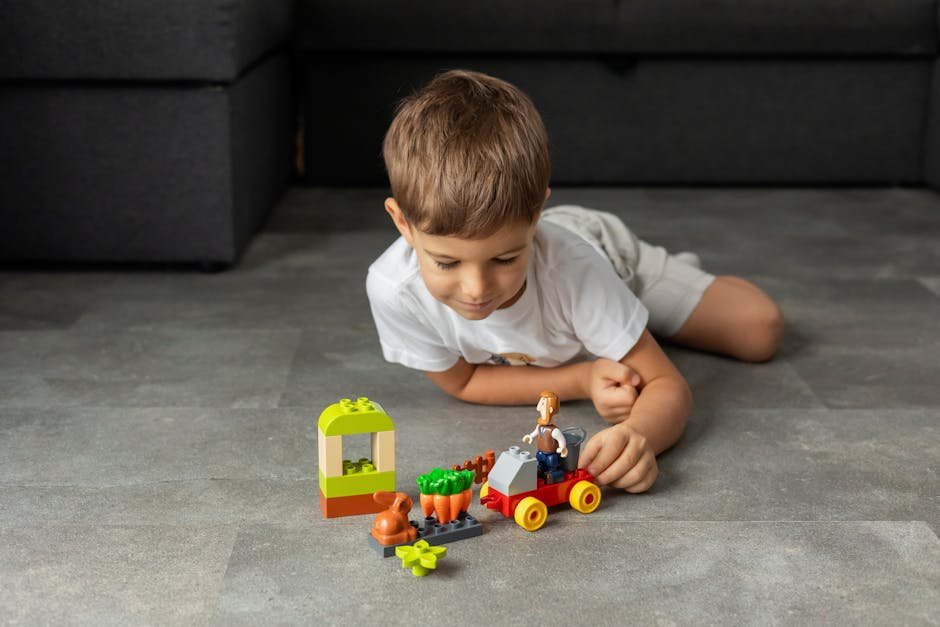 Kind speelt met Lego en leert